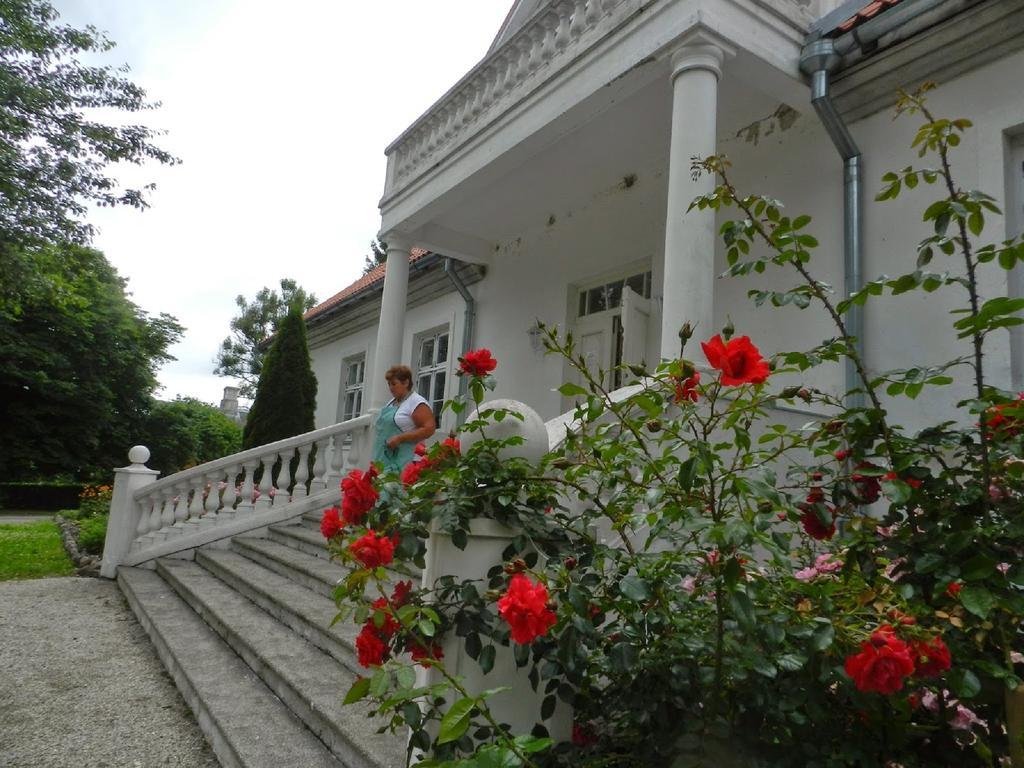 Saare Manor Guesthouse Exterior photo