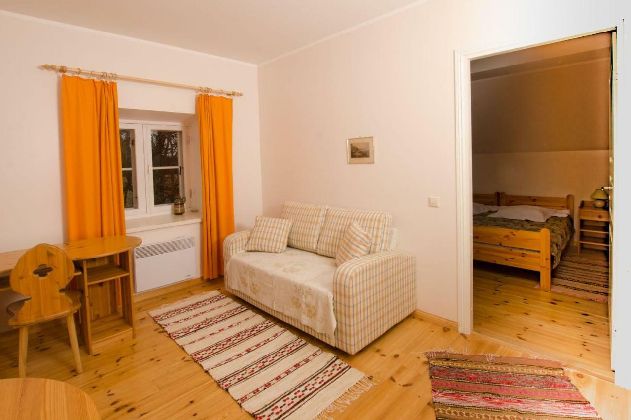 Saare Manor Guesthouse Exterior photo